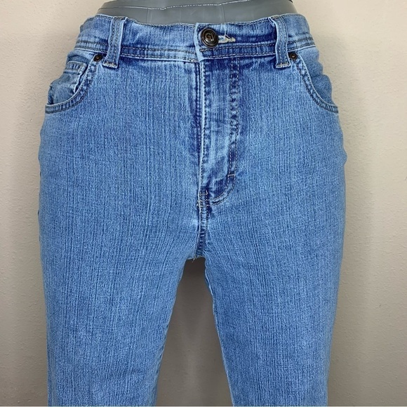 Size 6 Gloria Vanderbilt Blue Denim Tapered Leg Jeans Stretch Small - Picture 3 of 9